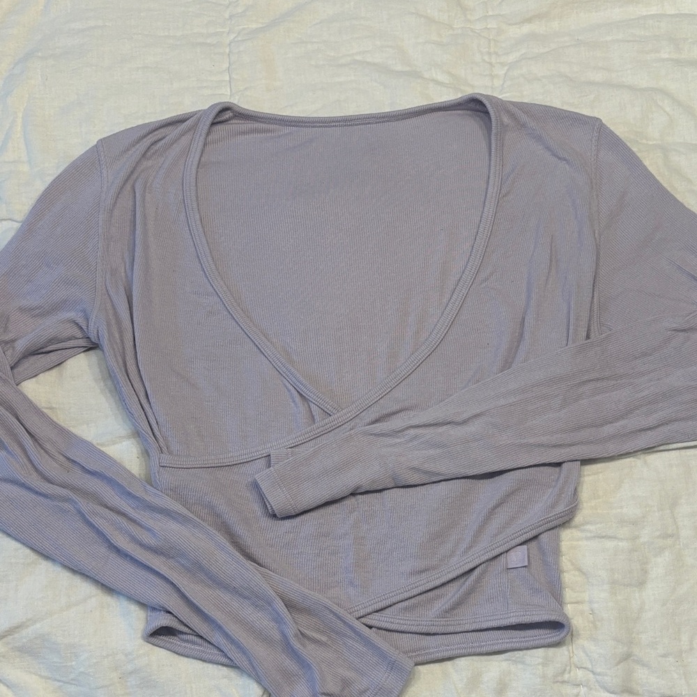 Lavender lululemon wrap top